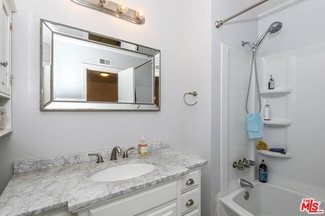 15205 S Budlong Avenue 16