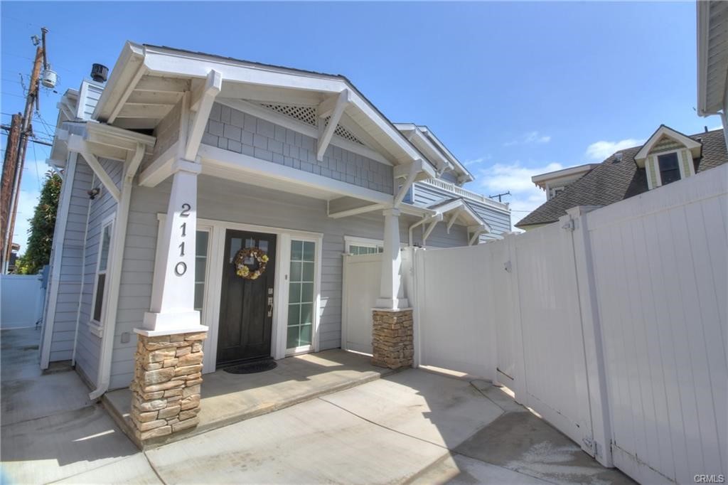 2110 Arlington Avenue