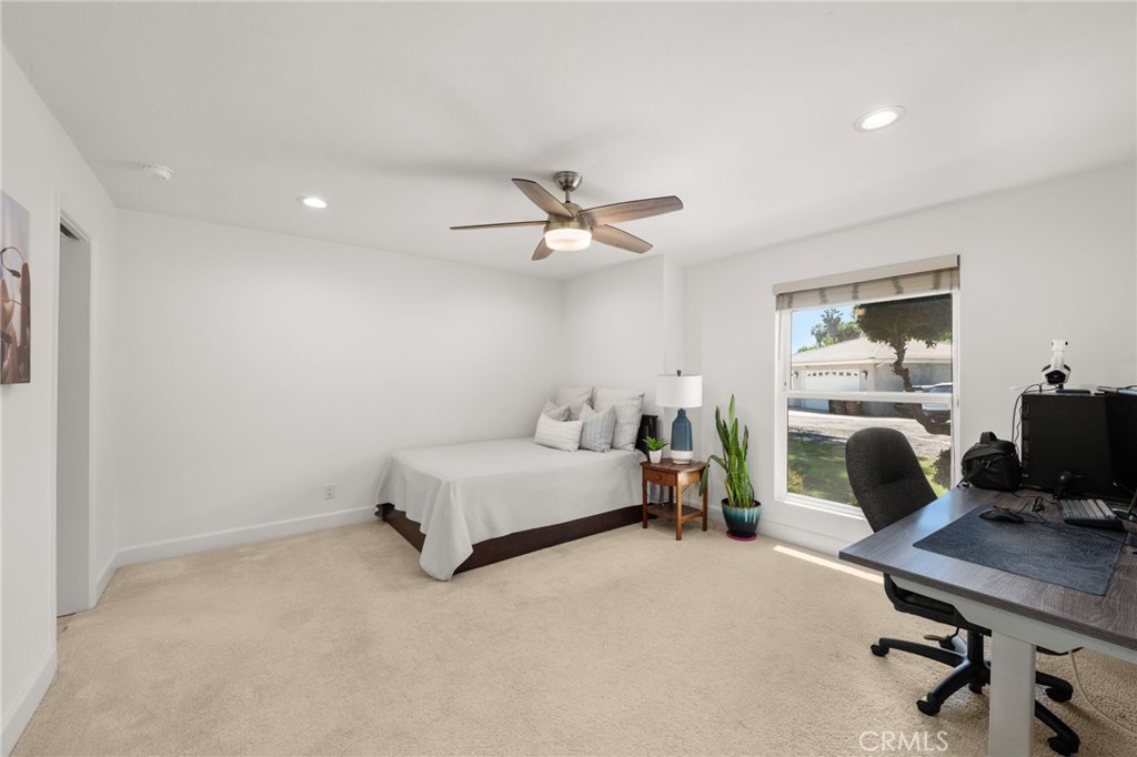 321 W Hermosa Dr