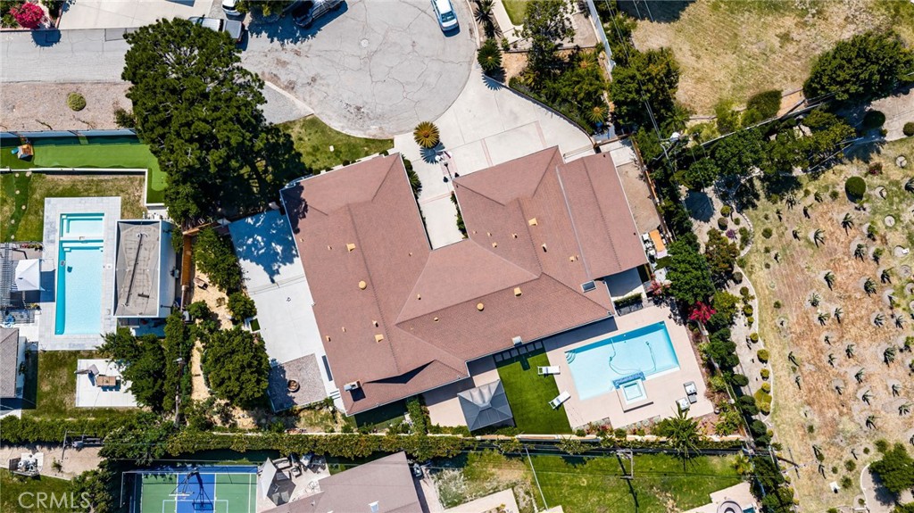 321 W Hermosa Dr
