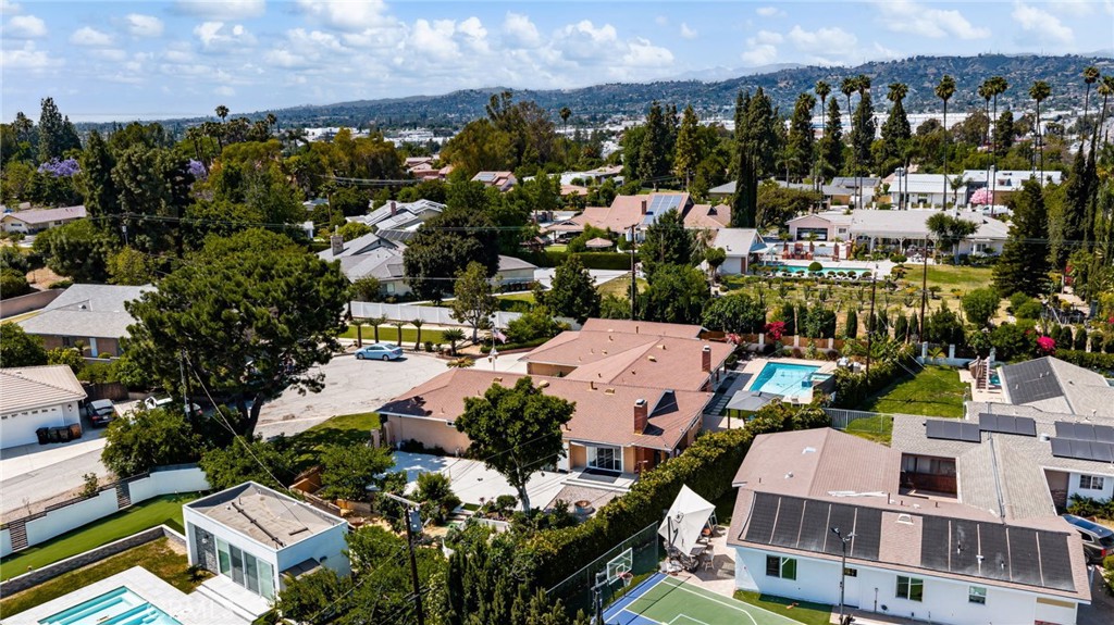 321 W Hermosa Dr