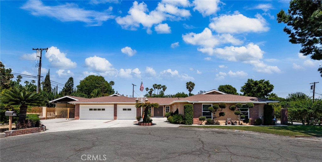 321 W Hermosa Dr