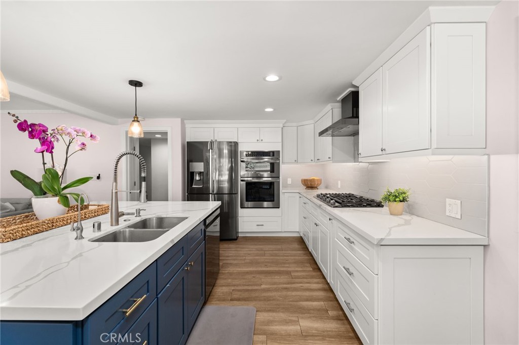 321 W Hermosa Dr