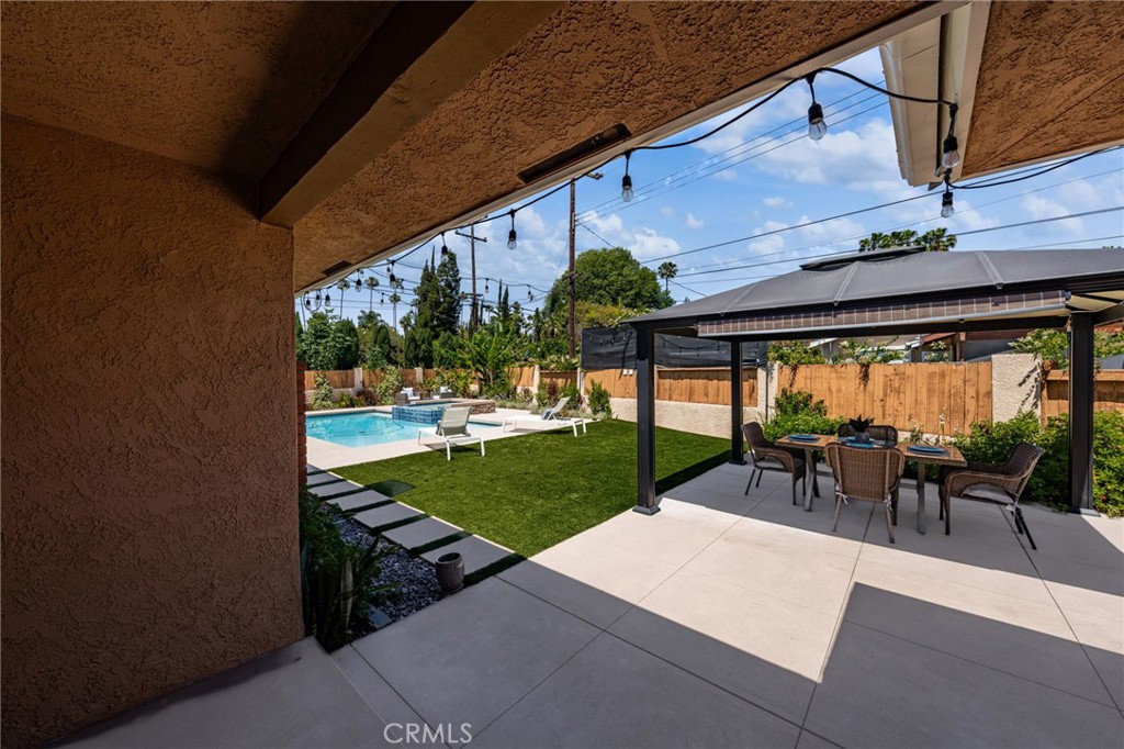 321 W Hermosa Dr