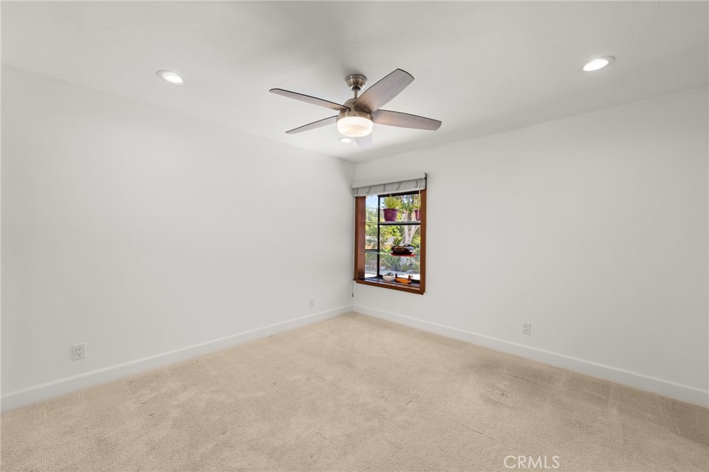 321 W Hermosa Dr