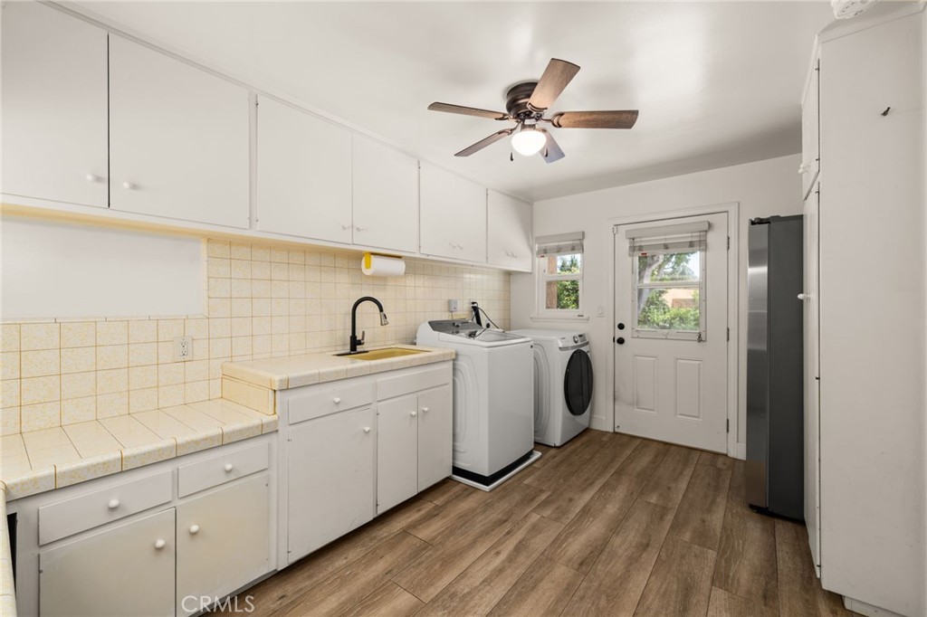 321 W Hermosa Dr