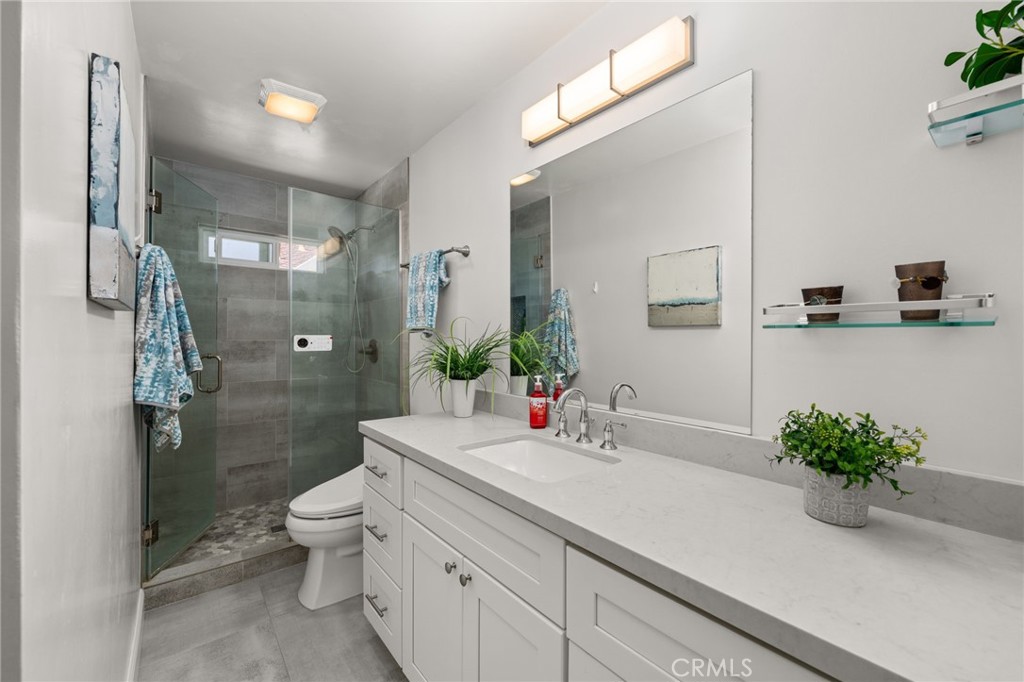 321 W Hermosa Dr