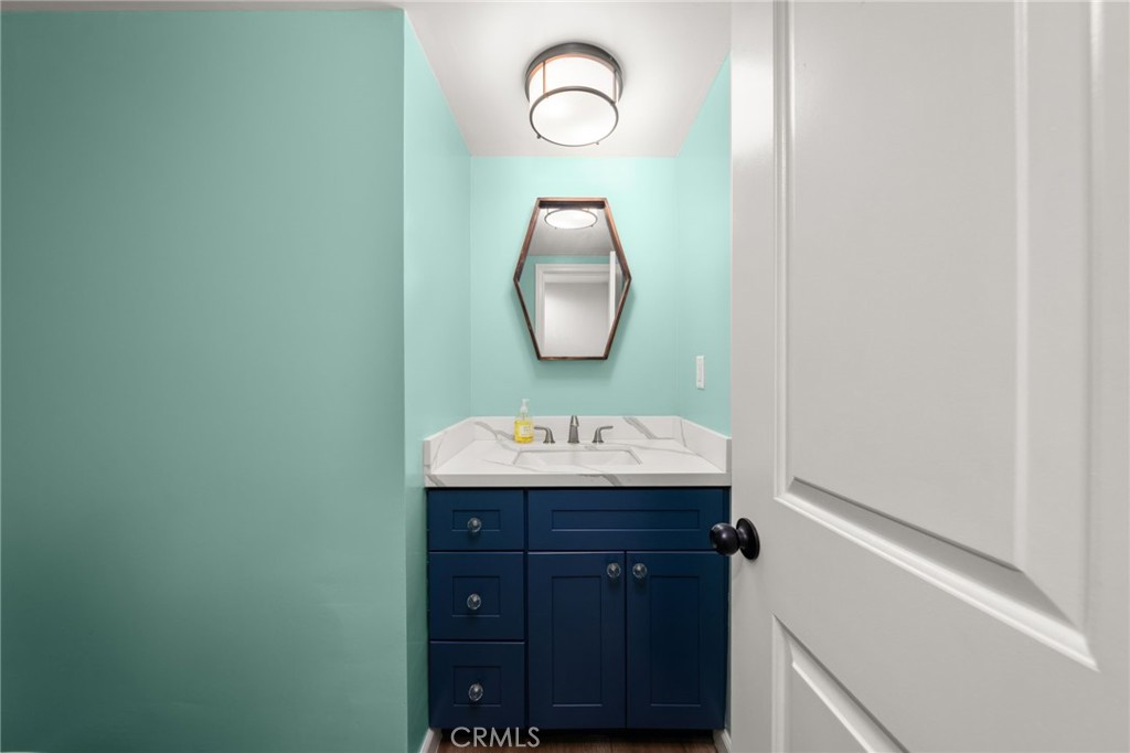 321 W Hermosa Dr