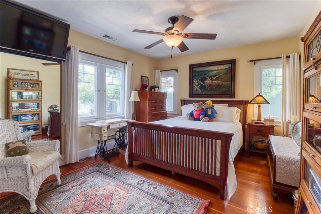 221 Jacaranda Place