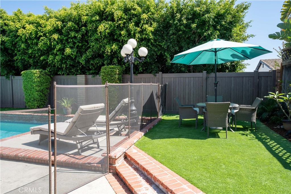 18672 Evergreen Avenue