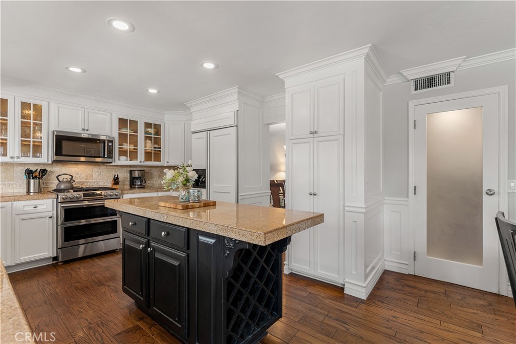 18672 Evergreen Avenue