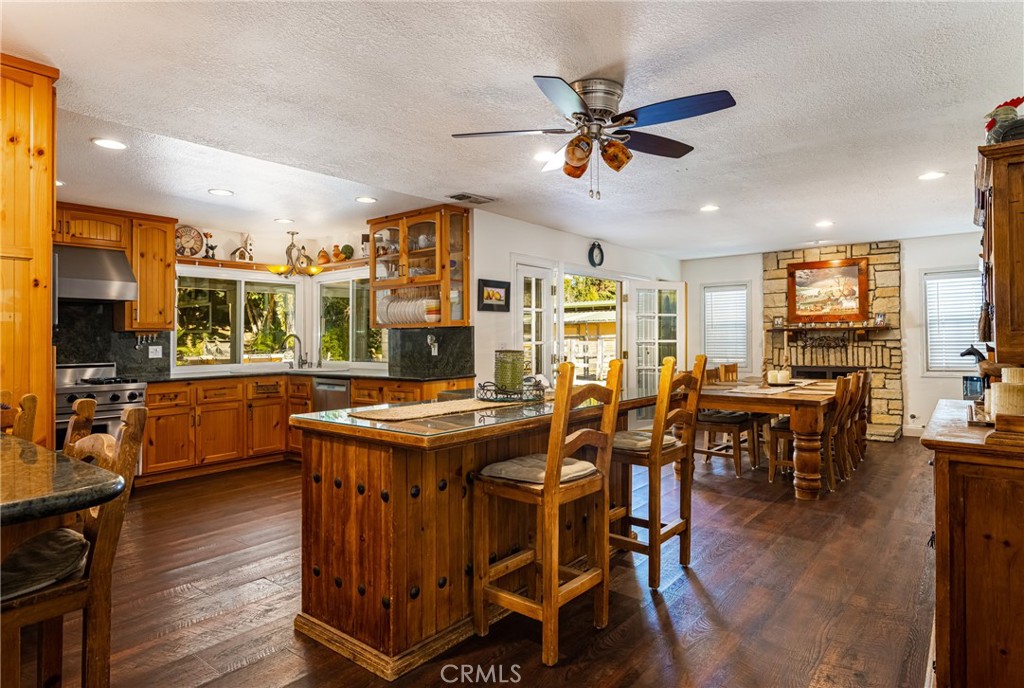 17927 Sun Hill Drive