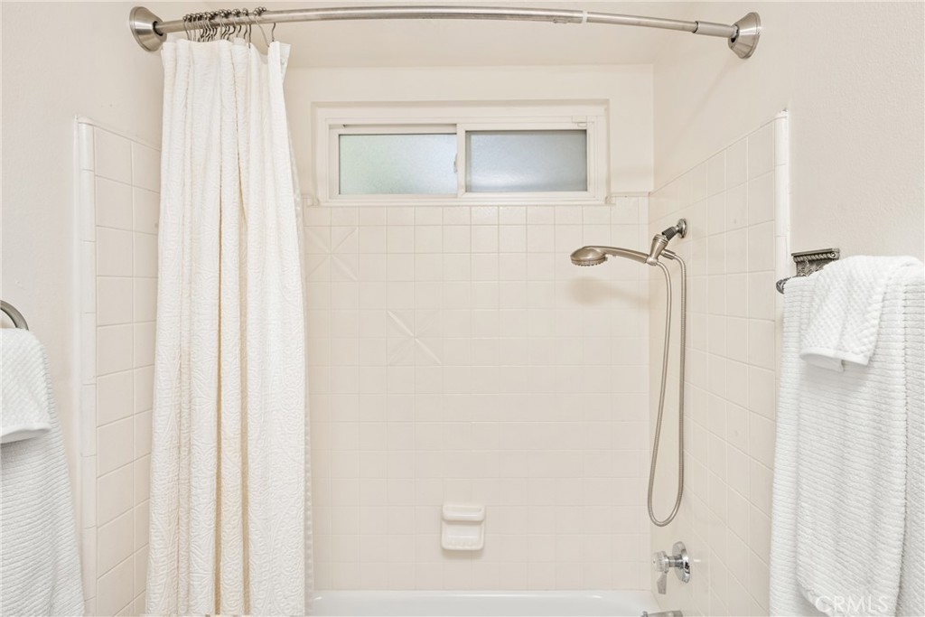 17927 Sun Hill Drive