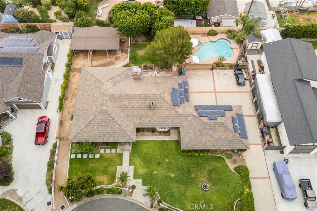 5802 Lakehaven Way