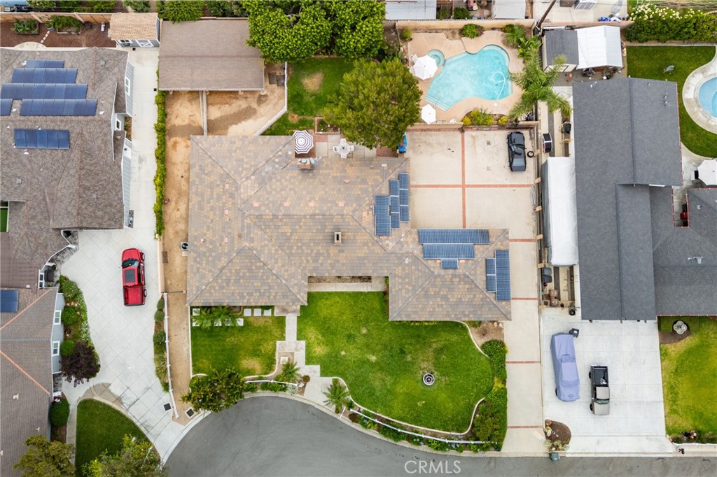 5802 Lakehaven Way
