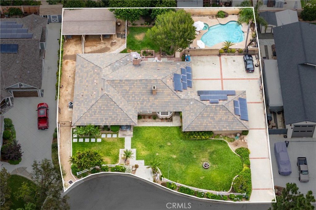 5802 Lakehaven Way