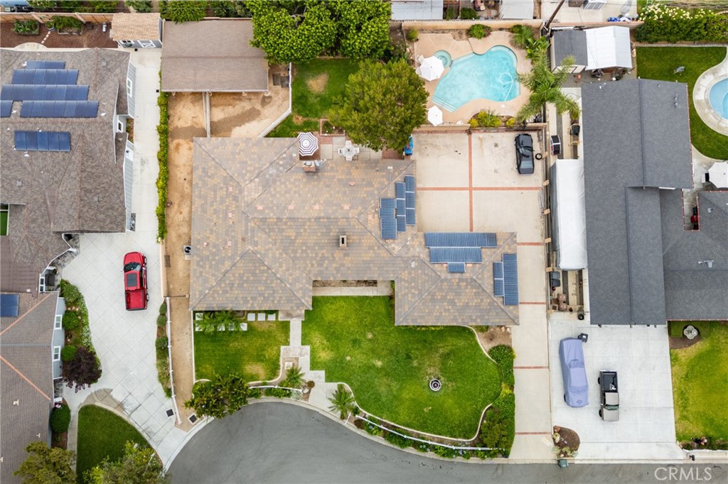 5802 Lakehaven Way