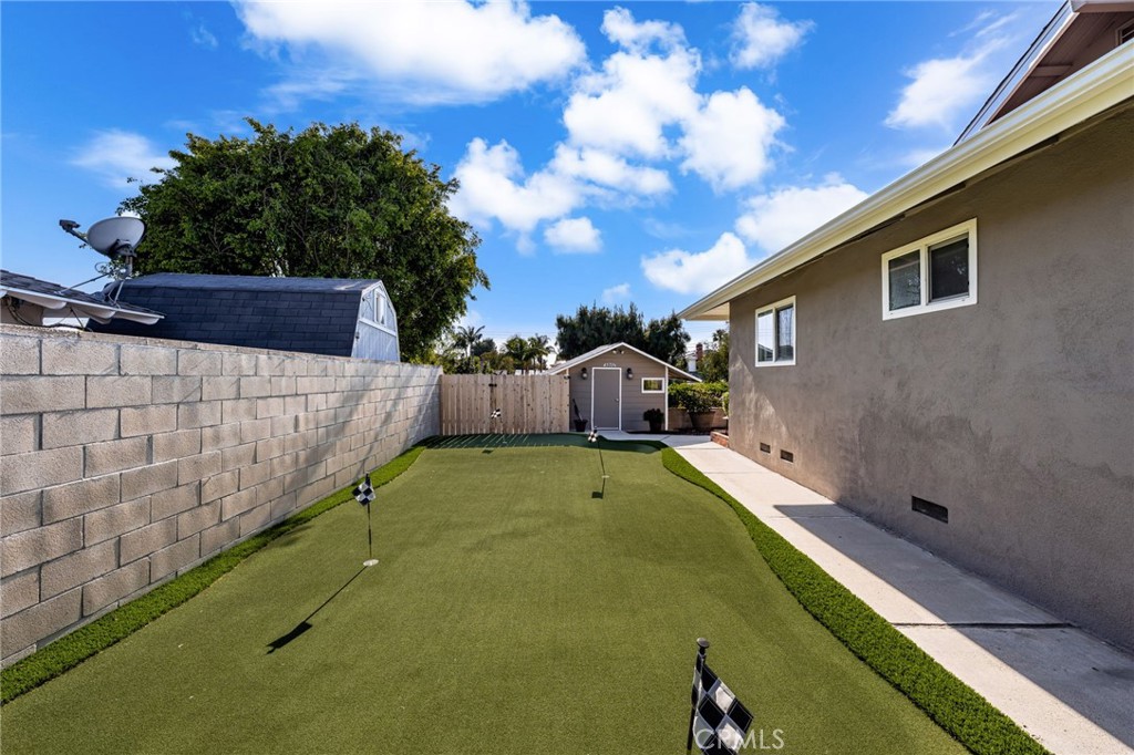 4571 Mimosa Drive