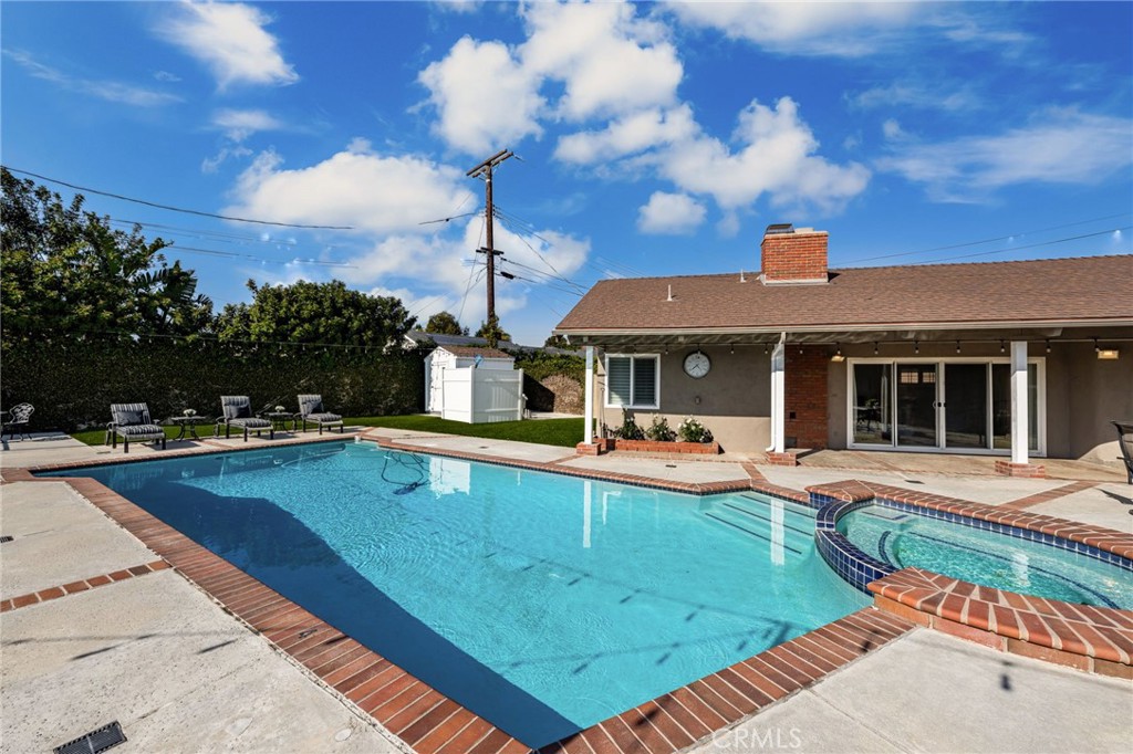 4571 Mimosa Drive