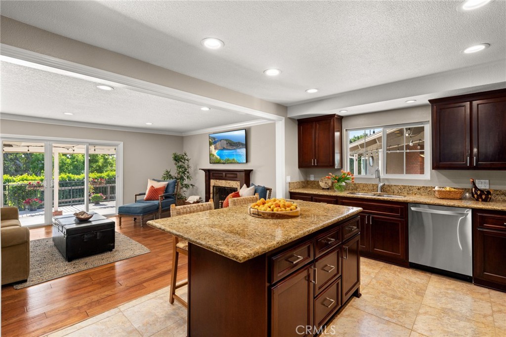 4571 Mimosa Drive