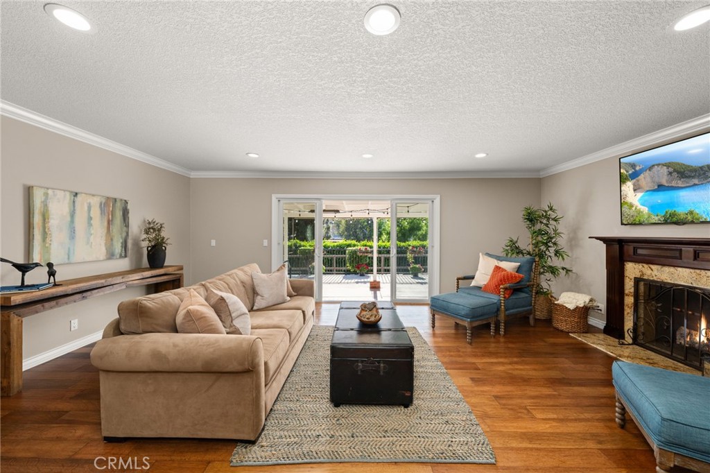4571 Mimosa Drive