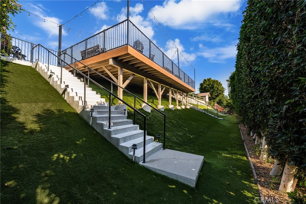 4571 Mimosa Drive