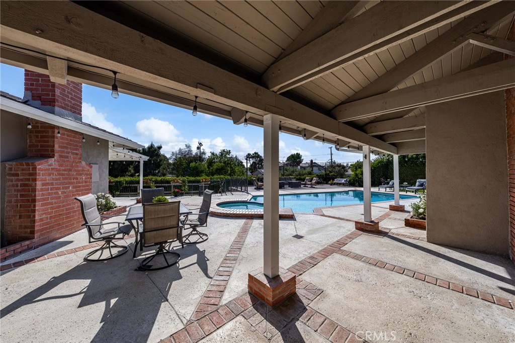 4571 Mimosa Drive