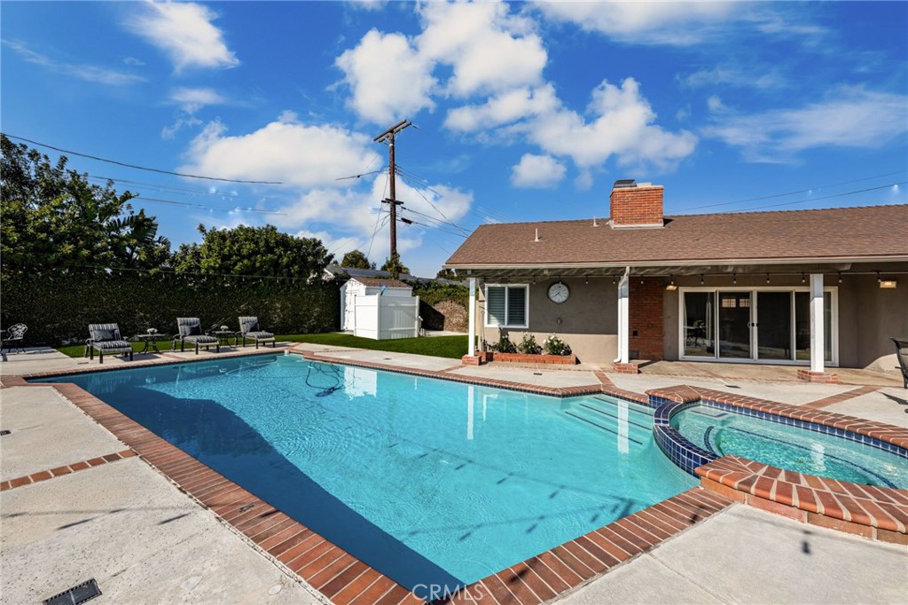 4571 Mimosa Drive
