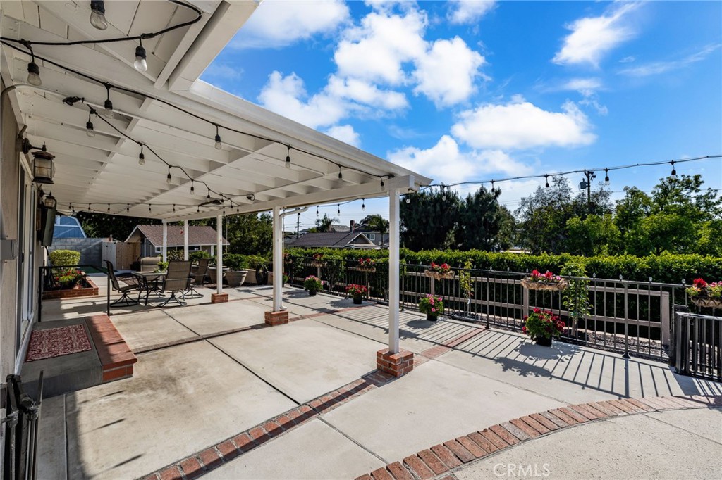 4571 Mimosa Drive