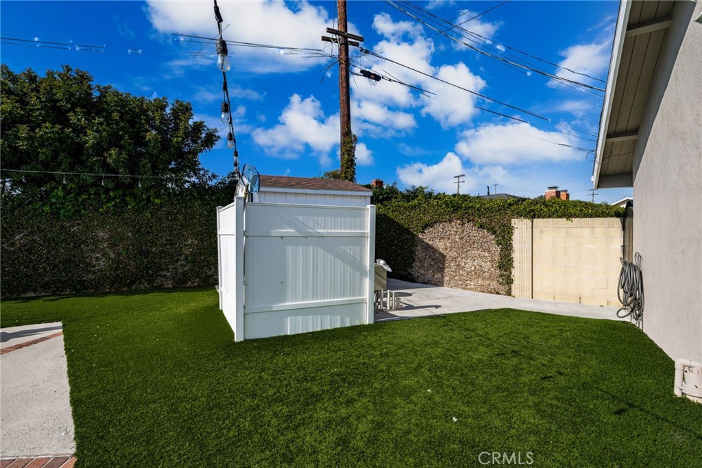 4571 Mimosa Drive