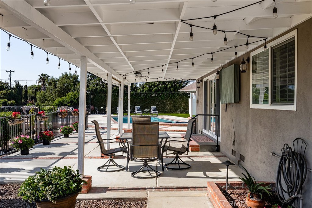 4571 Mimosa Drive