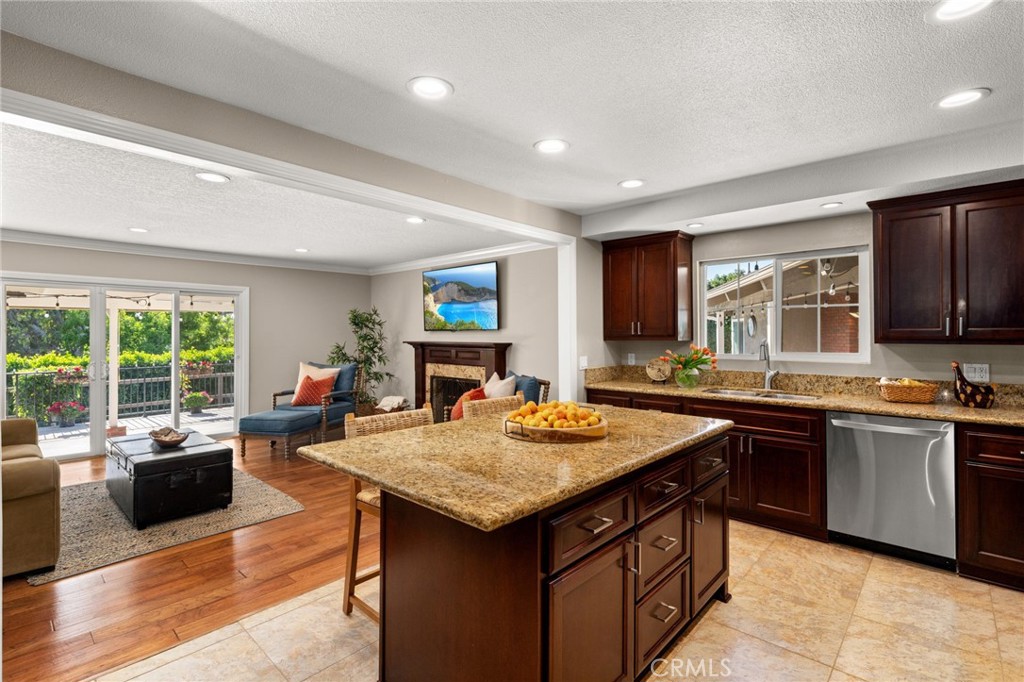 4571 Mimosa Drive