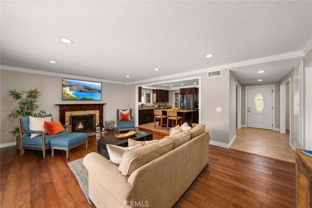 4571 Mimosa Drive