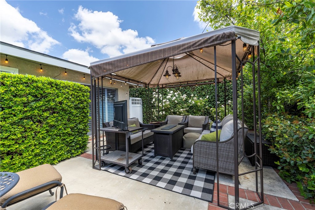 232 Somerset Drive