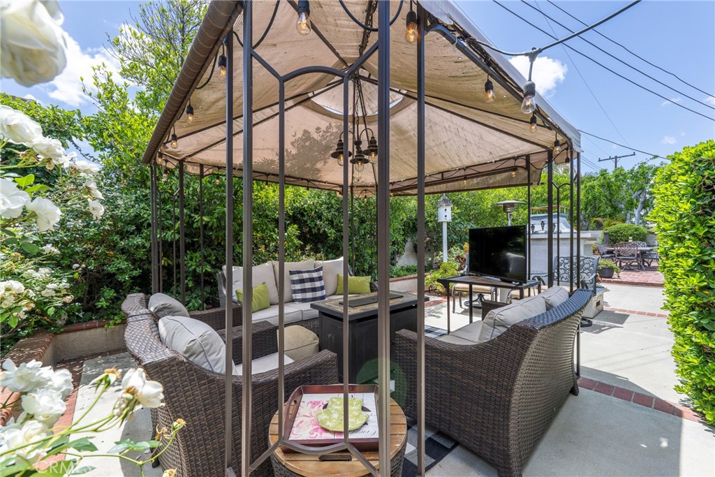 232 Somerset Drive