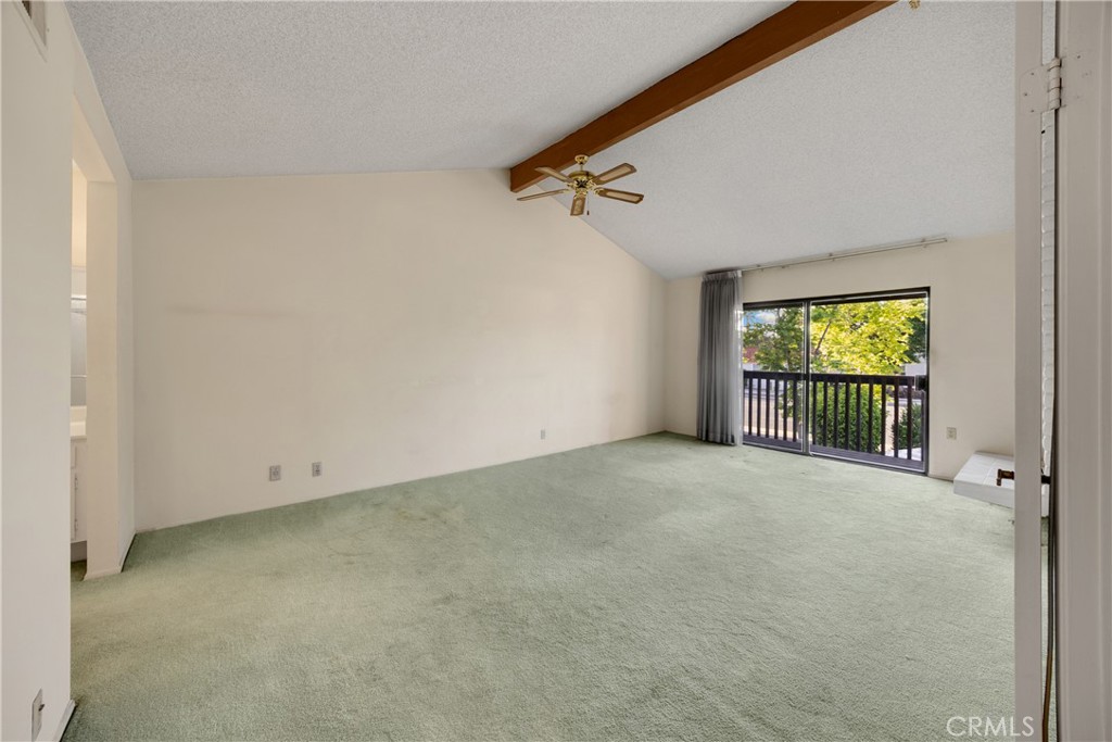 2622 N Tustin Avenue (147)