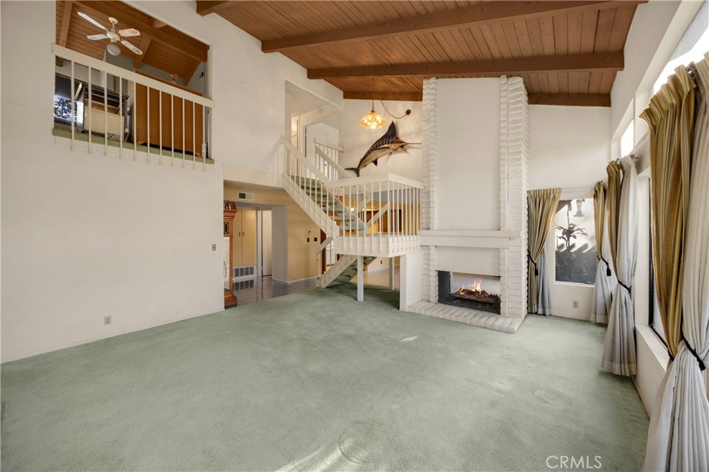 2622 N Tustin Avenue (147)