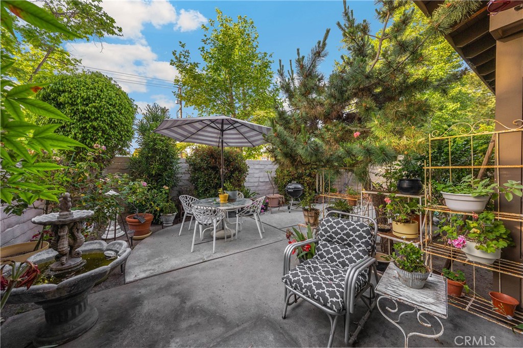 2622 N Tustin Avenue (147)