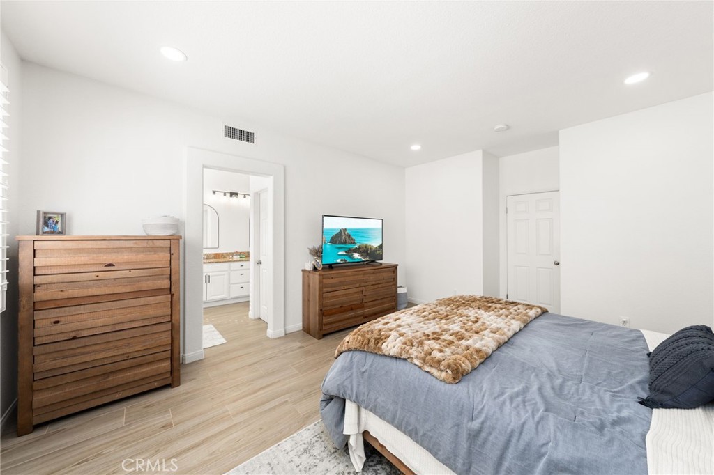 1261 Florence Street