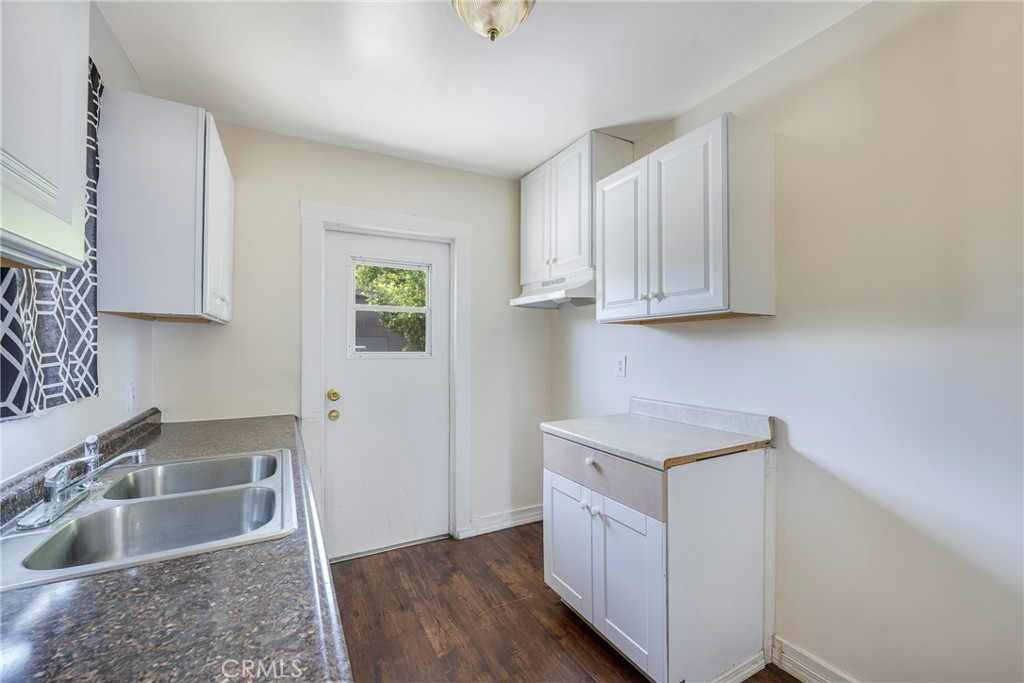 1123 S Mcdonnell Avenue