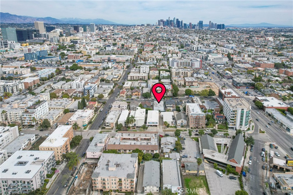 957 S Gramercy Drive 105