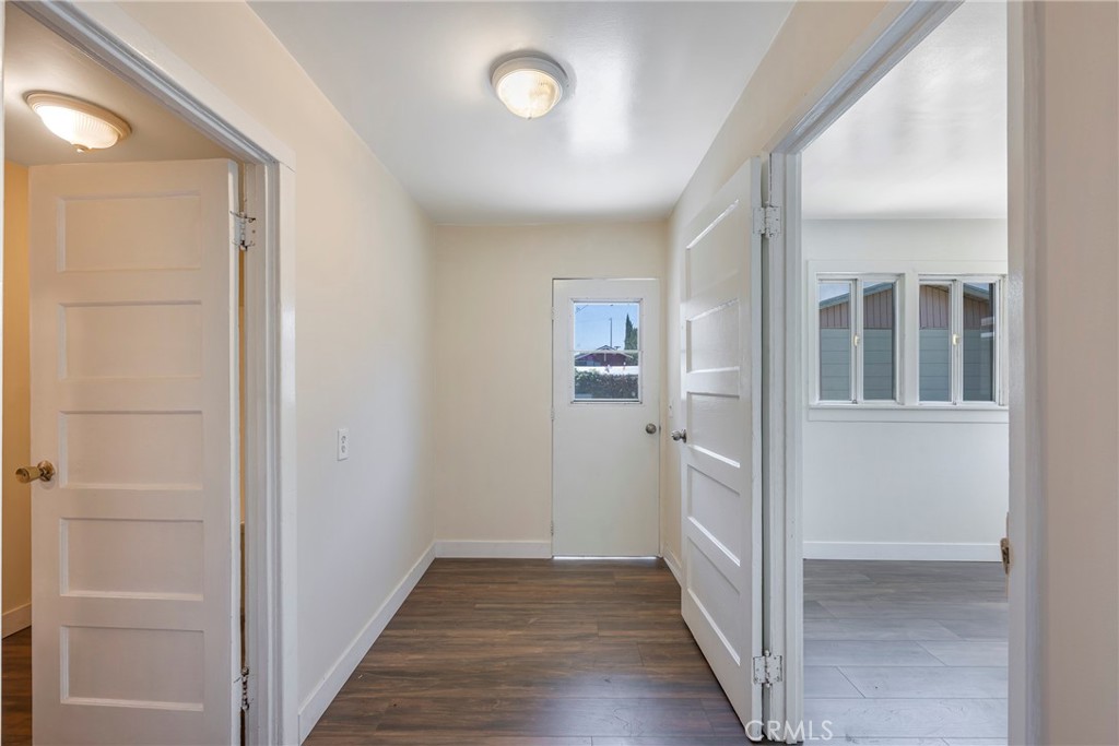 1127 S Mcdonnell Avenue