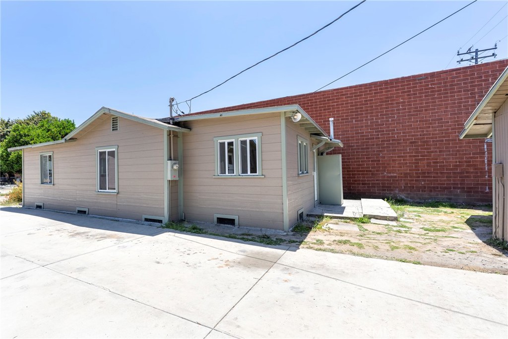 1127 S Mcdonnell Avenue