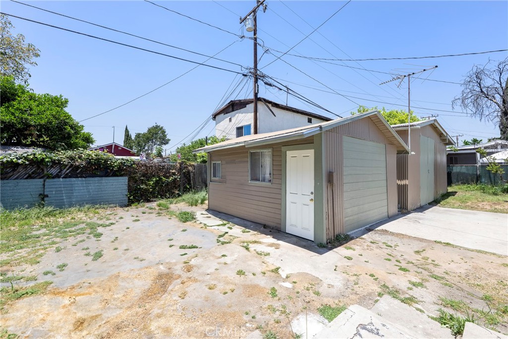 1127 S Mcdonnell Avenue