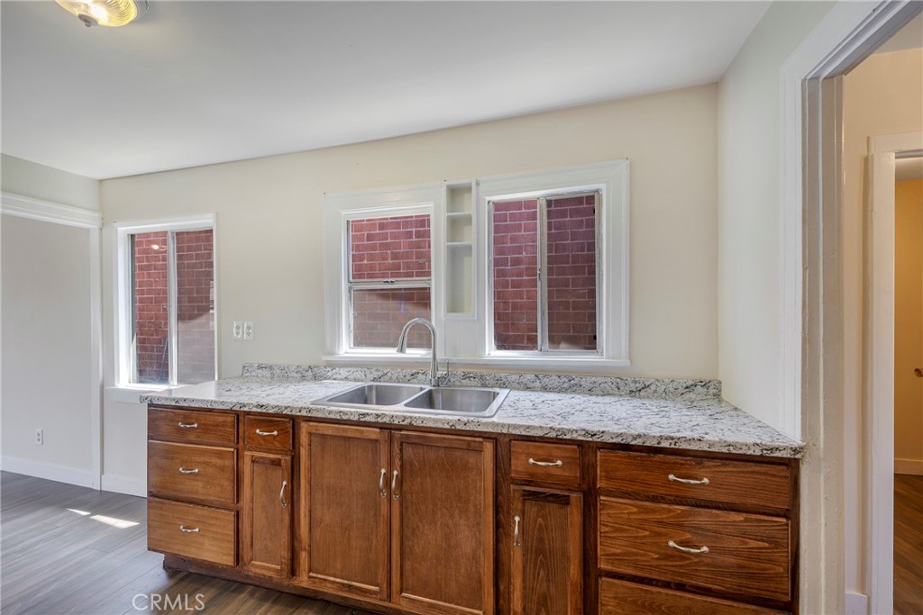 1127 S Mcdonnell Avenue