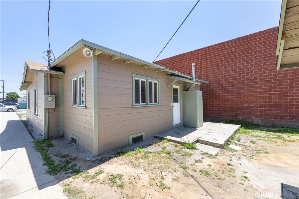 1127 S Mcdonnell Avenue