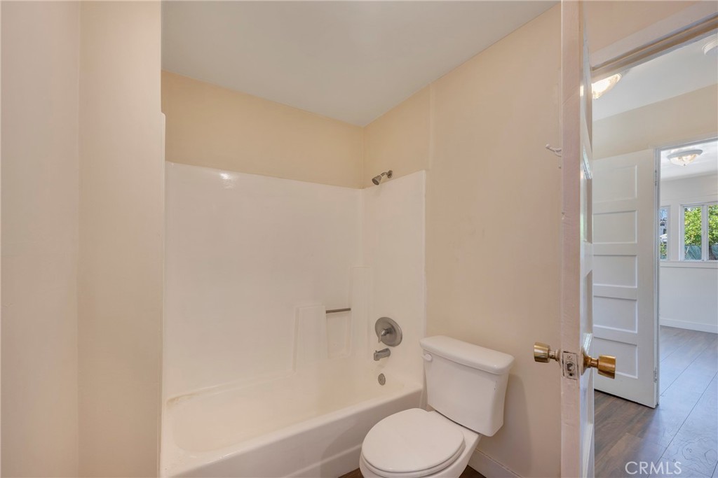 1127 S Mcdonnell Avenue