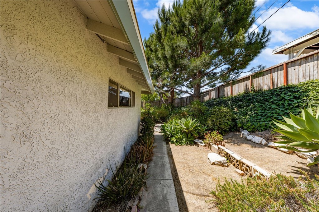 641 Casa Blanca Drive