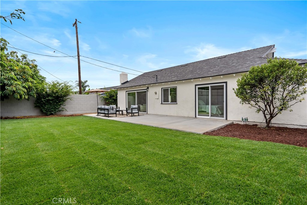 826 De Jur Street