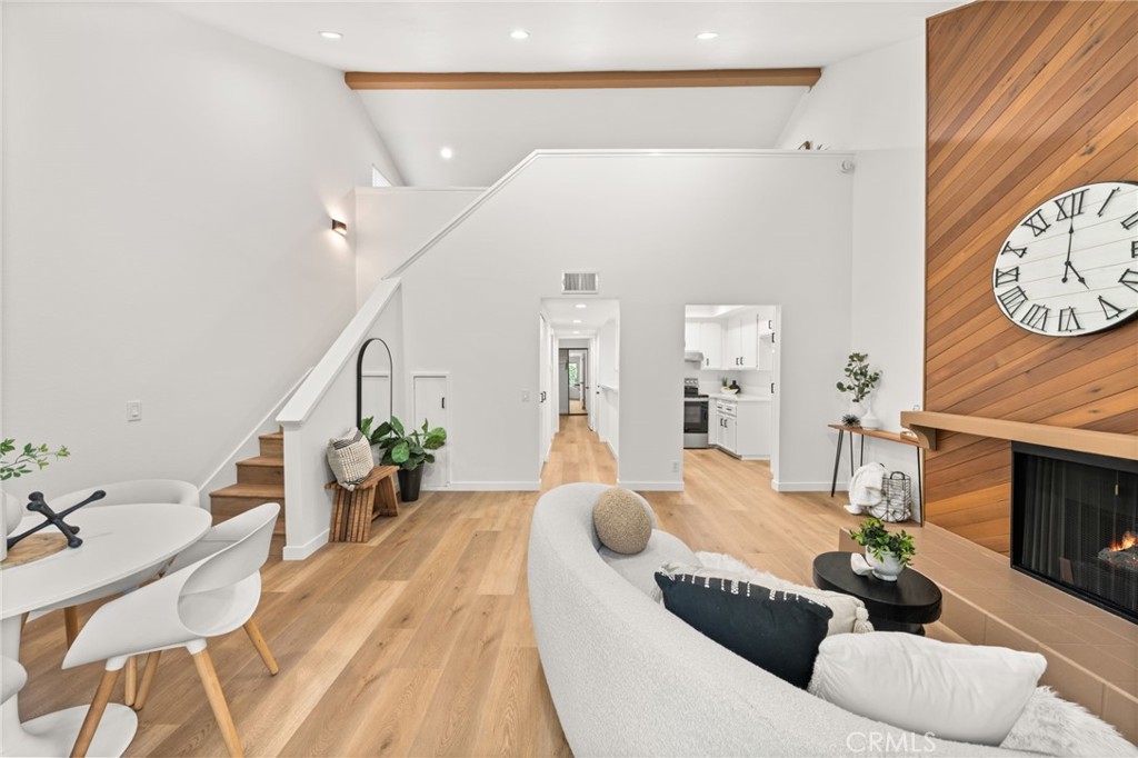 2733 Pine Creek Circle